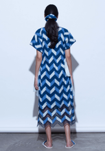 Load image into Gallery viewer, Anti-Fit Kaftan dress (Textured)
